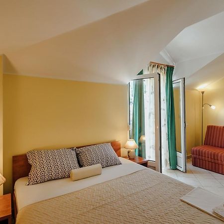 Guest House Villa Zivanovic Herceg Novi Buitenkant foto