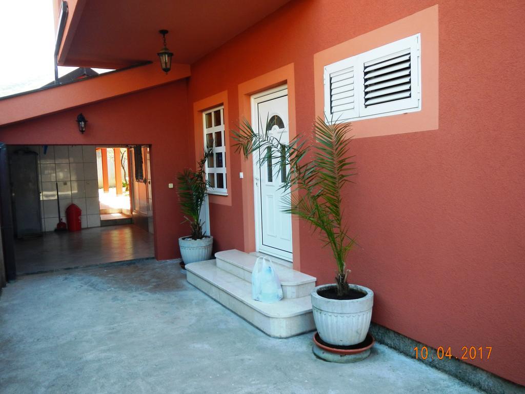 Guest House Villa Zivanovic Herceg Novi Buitenkant foto