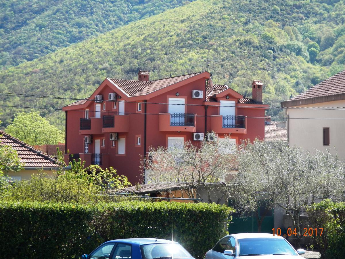 Guest House Villa Zivanovic Herceg Novi Buitenkant foto