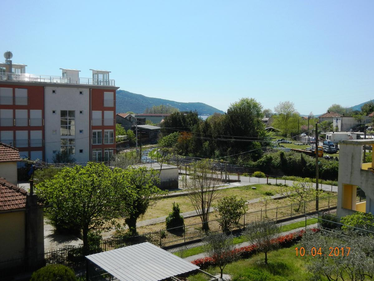Guest House Villa Zivanovic Herceg Novi Buitenkant foto