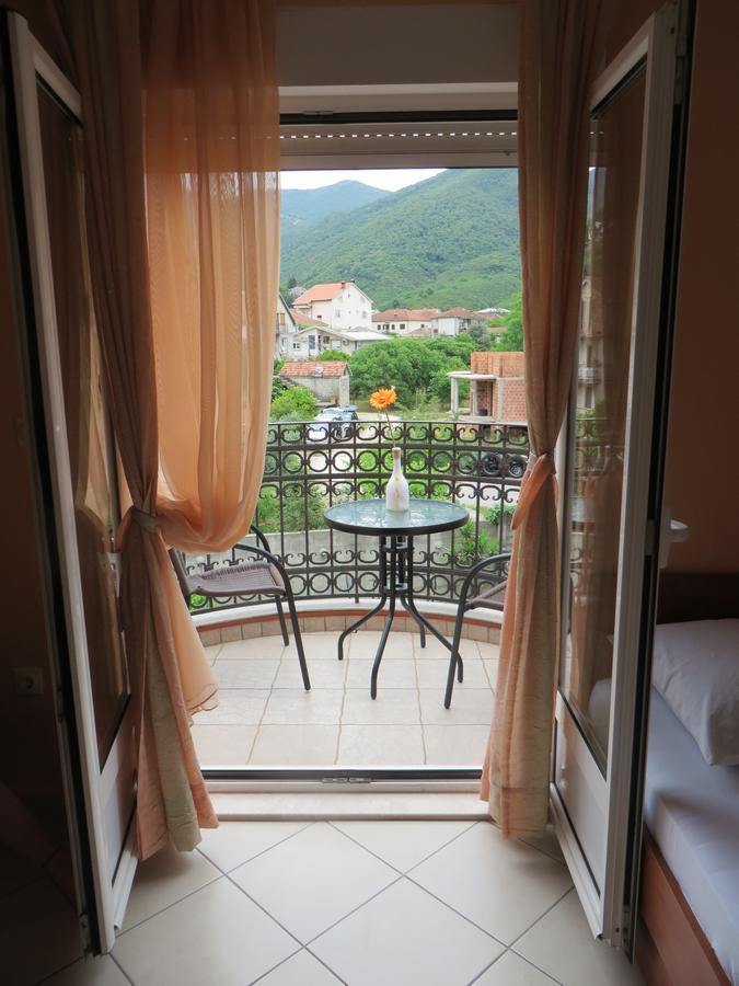 Guest House Villa Zivanovic Herceg Novi Buitenkant foto