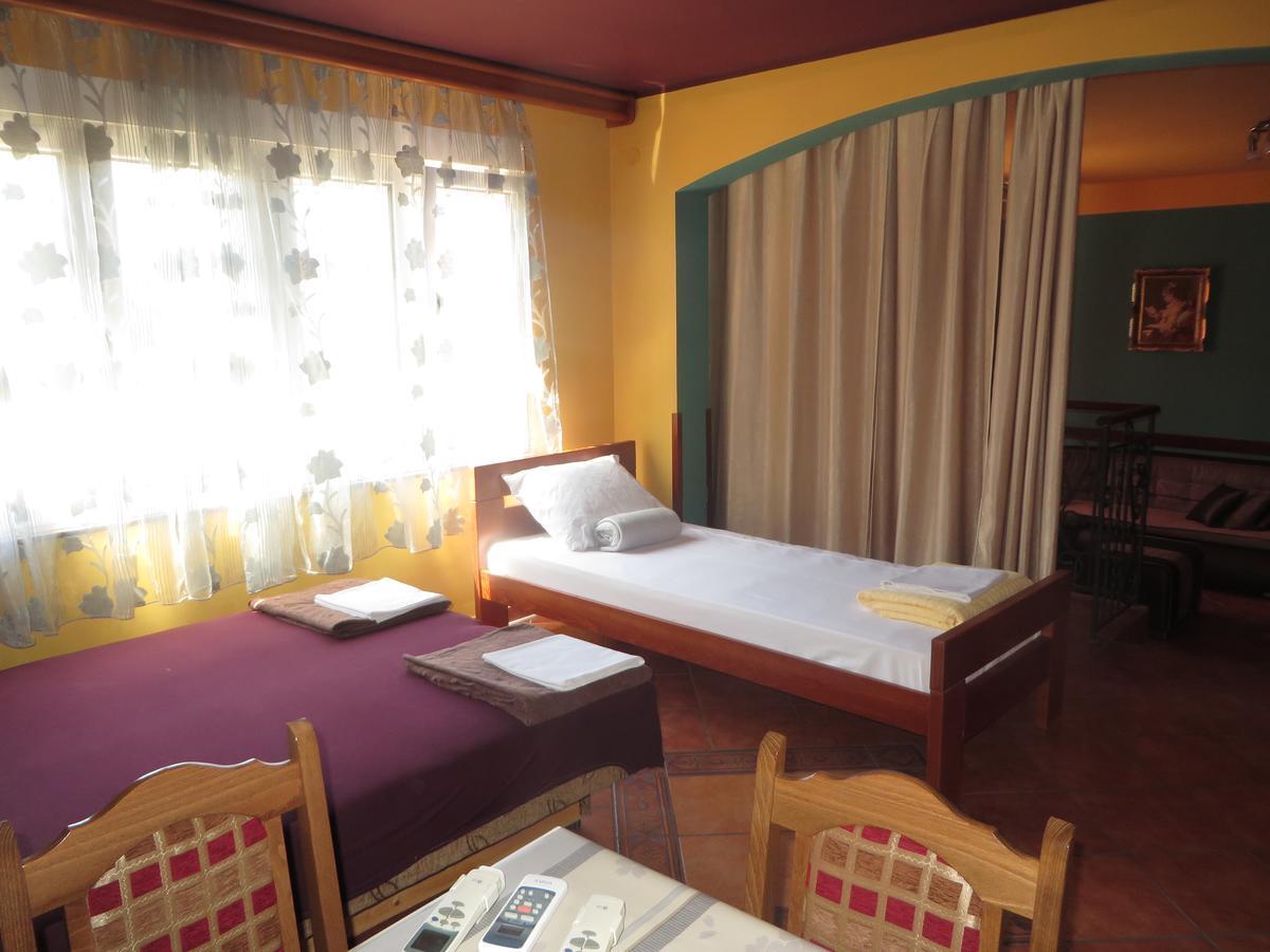 Guest House Villa Zivanovic Herceg Novi Buitenkant foto