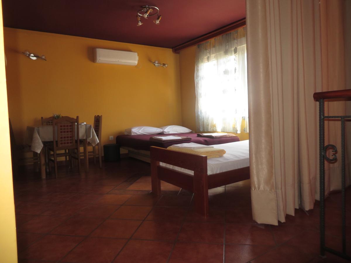 Guest House Villa Zivanovic Herceg Novi Buitenkant foto